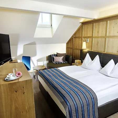 Hotel Innsbruck Отель Инсбрук
