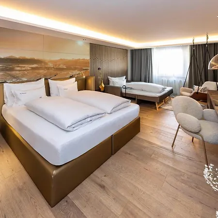 Hotel Innsbruck Отель 4*