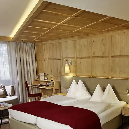 Hotel Innsbruck מלון