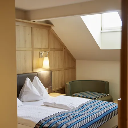 Hotel Innsbruck Инсбрук