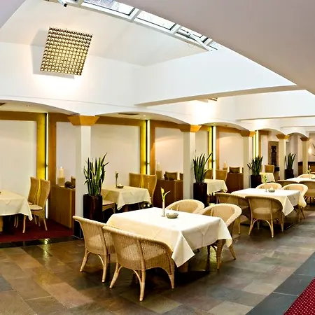 Hotel Innsbruck 4* אינסברוק